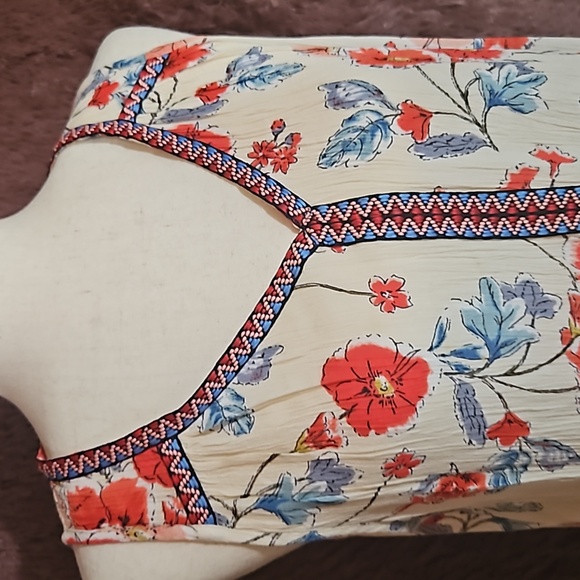 Patrons Of Peace Floral Tank Top - Picture 2 of 5